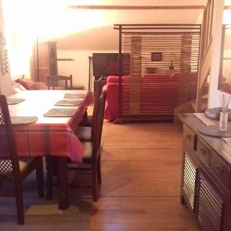 Appartement En Loft 50M2 Dans Maison Avec Chambre En Mezzanine Et Canapes Lits Dans Salon Saint-Pierre-de-Chartreuse Bagian luar foto